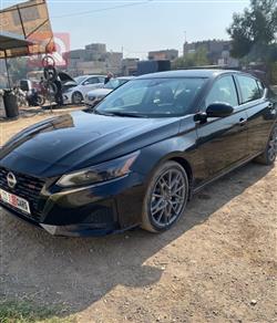 نيسان ألتيما